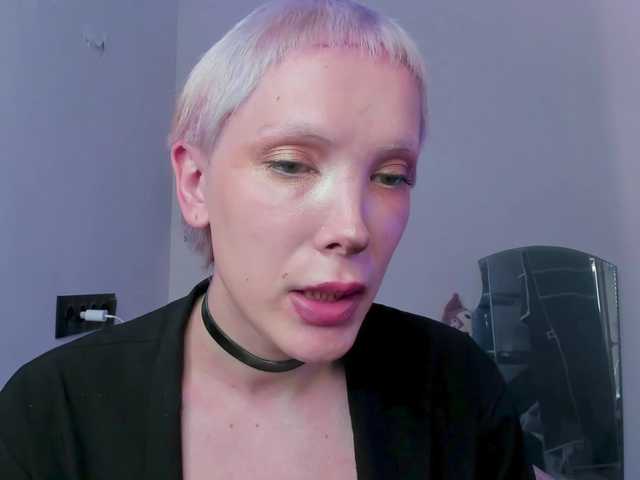lyricca live webcam show