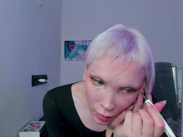 lyricca live webcam show