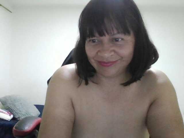 adri007 live cam preview