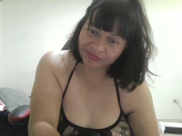adri007 live cam preview