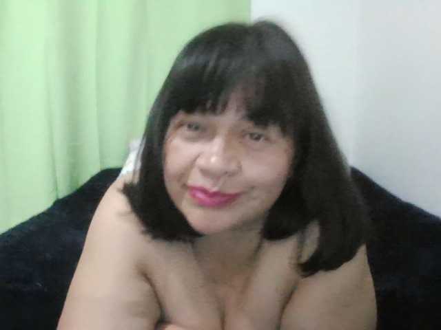 adri007 live cam preview
