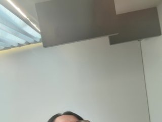 EvanShell1 Porn Show