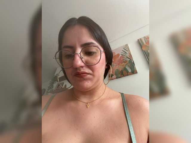 EvanShell1 live cam on BongaCams