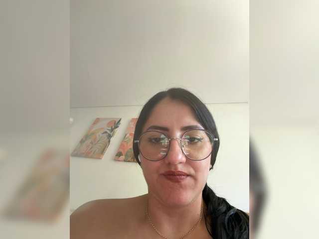 EvanShell1 live cam on BongaCams