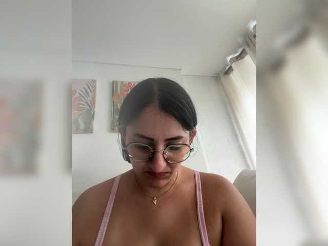 EvanShell1 live cam on BongaCams