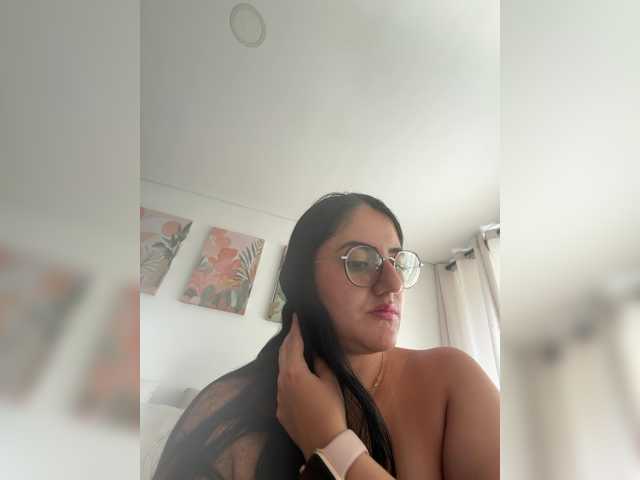EvanShell1 live cam on BongaCams