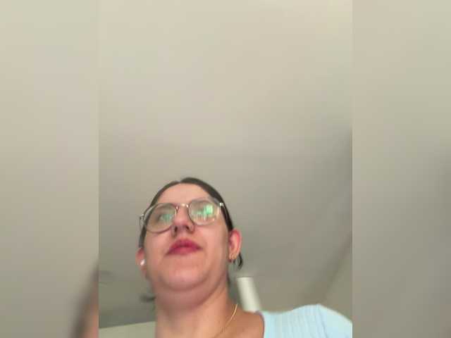 EvanShell1 live cam on BongaCams
