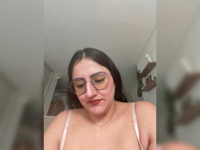 EvanShell1 live cam on BongaCams