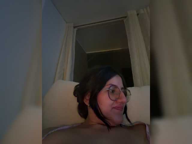 EvanShell1 live cam on BongaCams