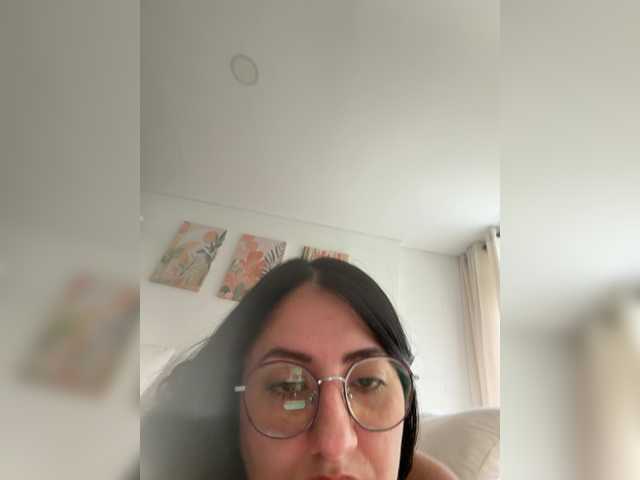 EvanShell1 live cam on BongaCams