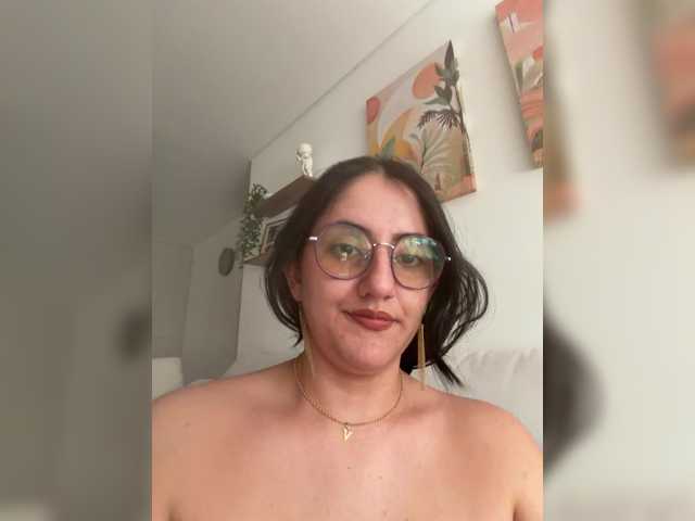 EvanShell1 live cam on BongaCams