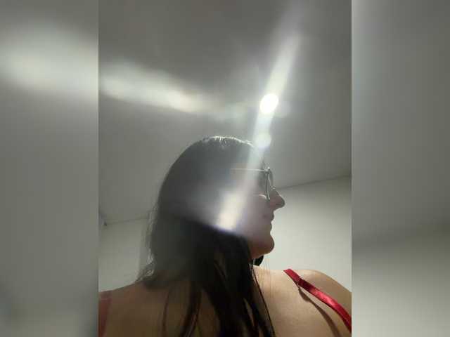 EvanShell1 live cam on BongaCams