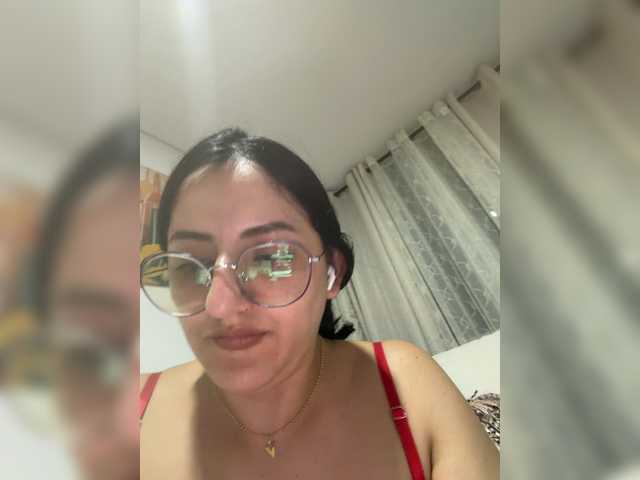 EvanShell1 live cam on BongaCams
