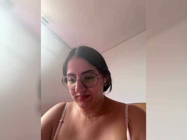 EvanShell1 live cam on BongaCams