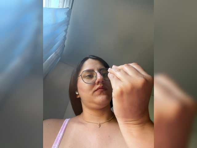 EvanShell1 live cam on BongaCams