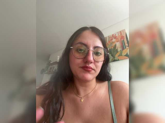 EvanShell1 live cam on BongaCams