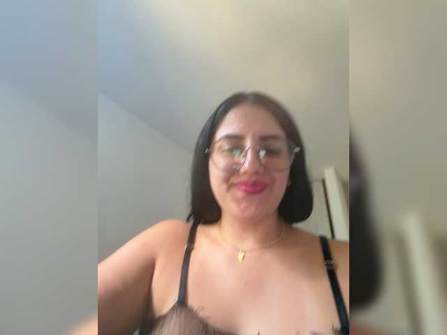 EvanShell1 live cam on BongaCams
