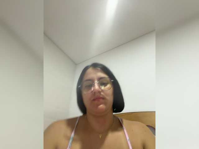 EvanShell1 live cam on BongaCams