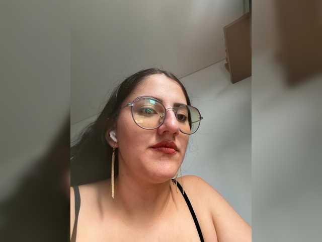 EvanShell1 live cam on BongaCams