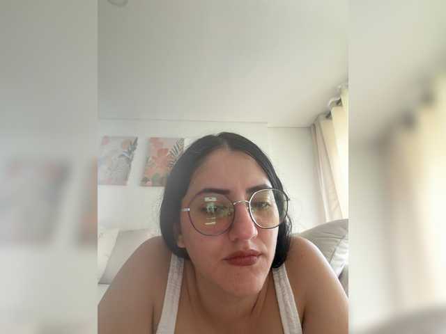 EvanShell1 live cam on BongaCams
