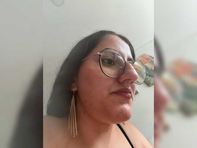 EvanShell1 live cam on BongaCams