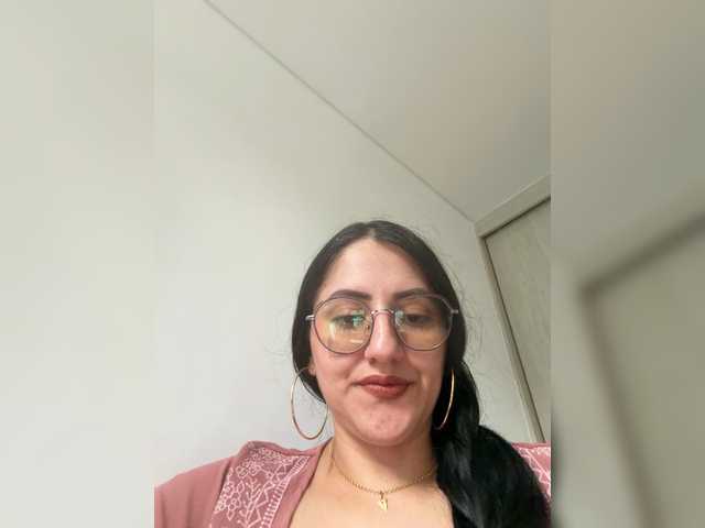EvanShell1 live cam on BongaCams