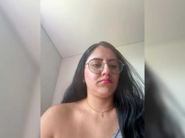 EvanShell1 live cam on BongaCams