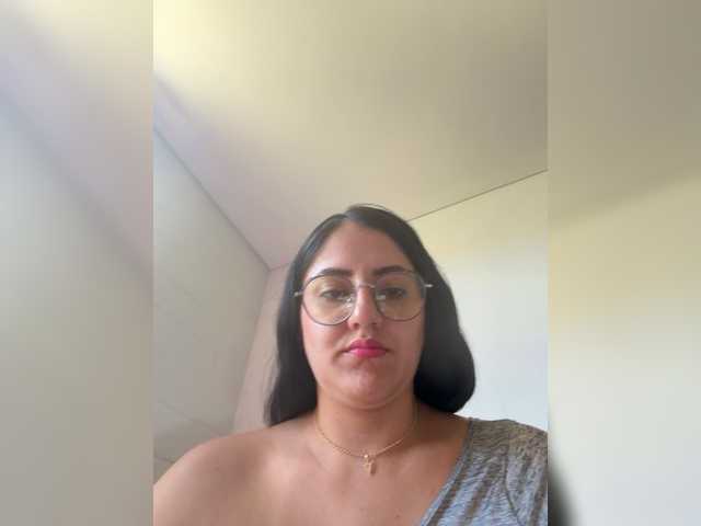 EvanShell1 live cam on BongaCams