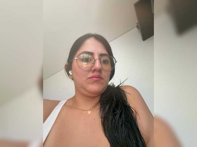 EvanShell1 live cam on BongaCams