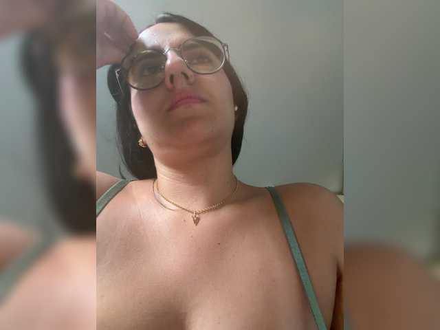 EvanShell1 live cam on BongaCams