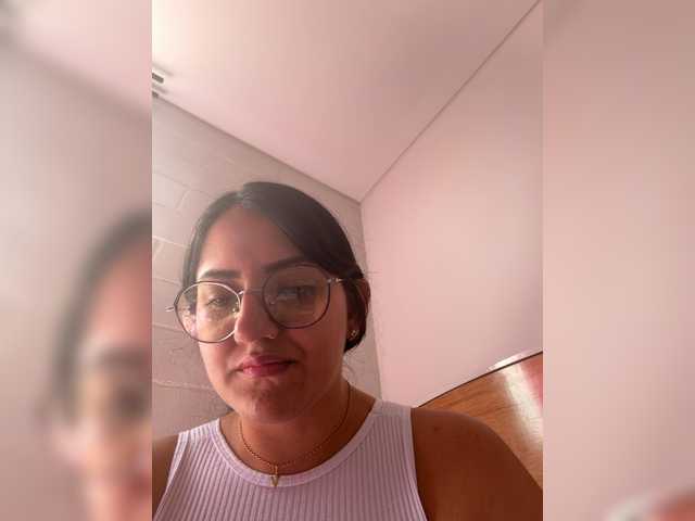 EvanShell1 live cam on BongaCams