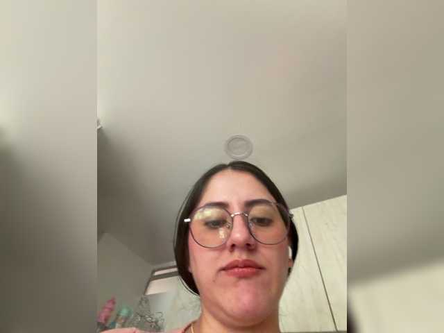 EvanShell1 live cam on BongaCams