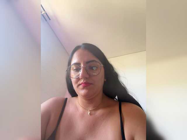 EvanShell1 live cam on BongaCams