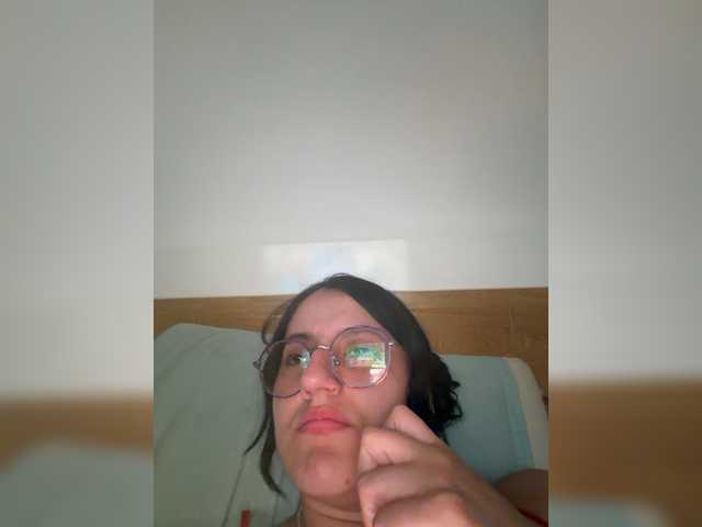 EvanShell1 live cam on BongaCams