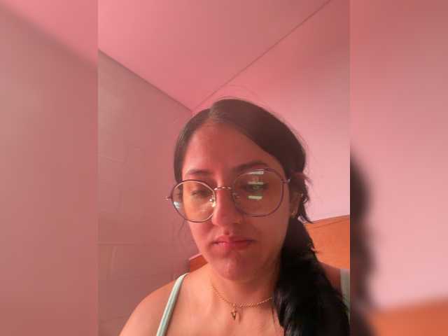 EvanShell1 live cam on BongaCams