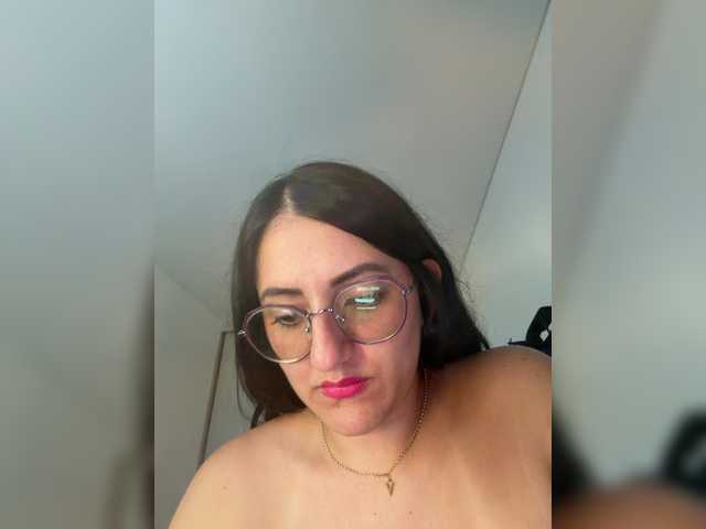 EvanShell1 live cam on BongaCams