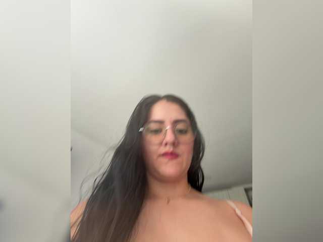 EvanShell1 live cam on BongaCams