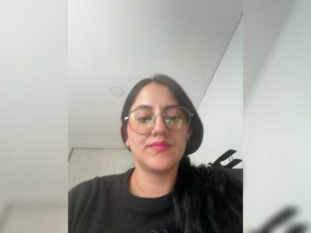 EvanShell1 live cam on BongaCams