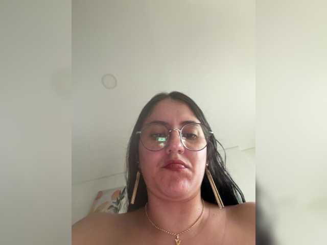 EvanShell1 live cam on BongaCams