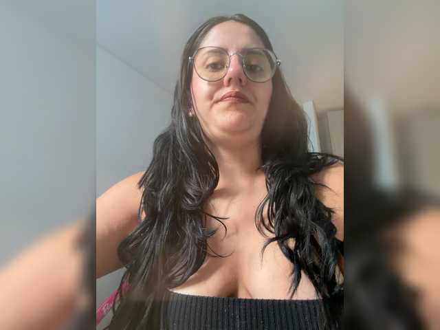 EvanShell1 live cam on BongaCams