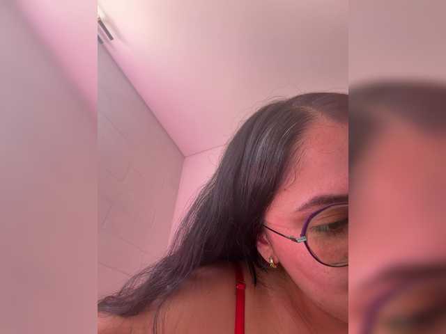 EvanShell1 live cam on BongaCams