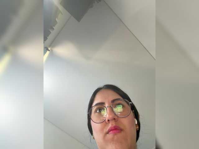 EvanShell1 live cam on BongaCams