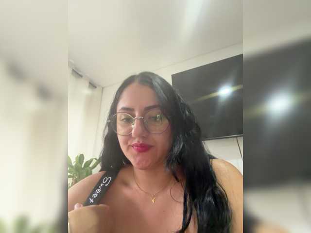 EvanShell1 live cam on BongaCams