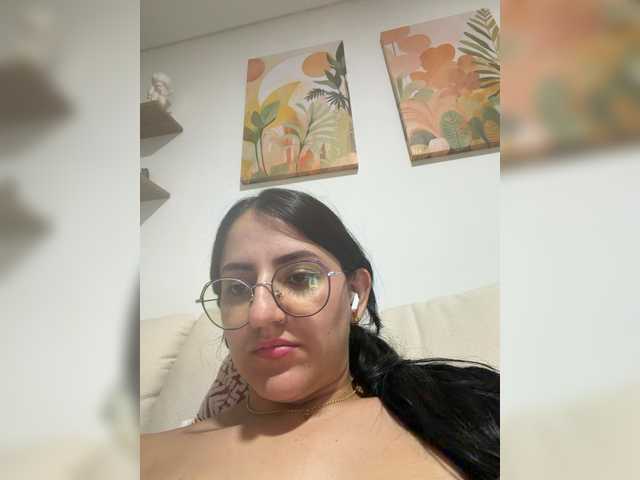EvanShell1 live cam