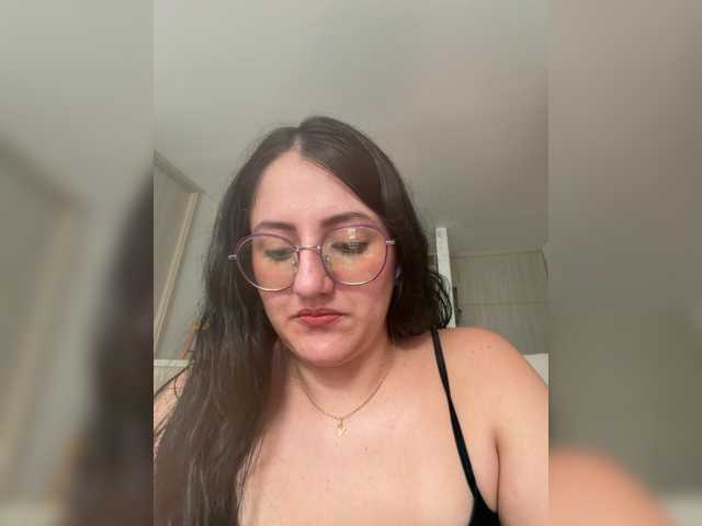 EvanShell1 live cam on BongaCams