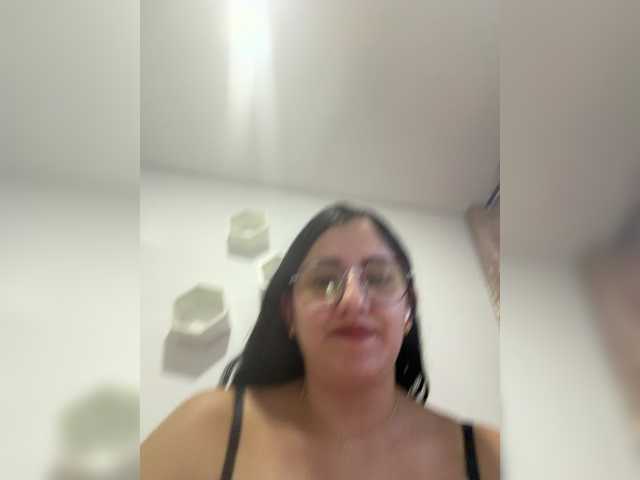 EvanShell1 live cam preview