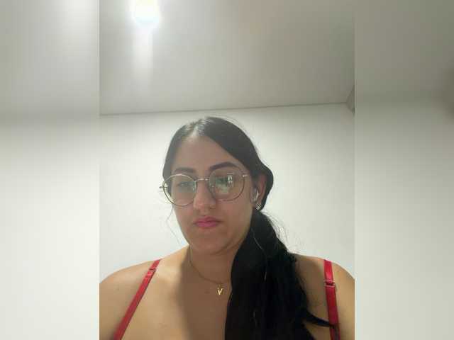 EvanShell1 live cam on BongaCams