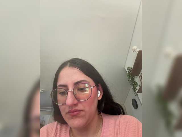 EvanShell1 live cam on BongaCams