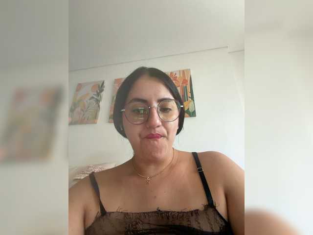 EvanShell1 live cam on BongaCams
