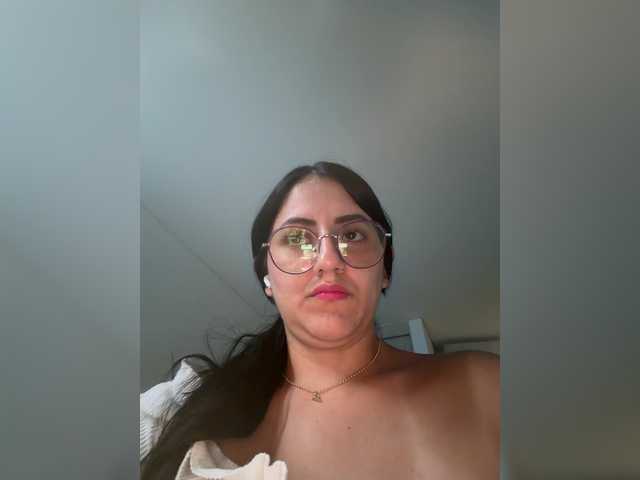 EvanShell1 live cam on BongaCams